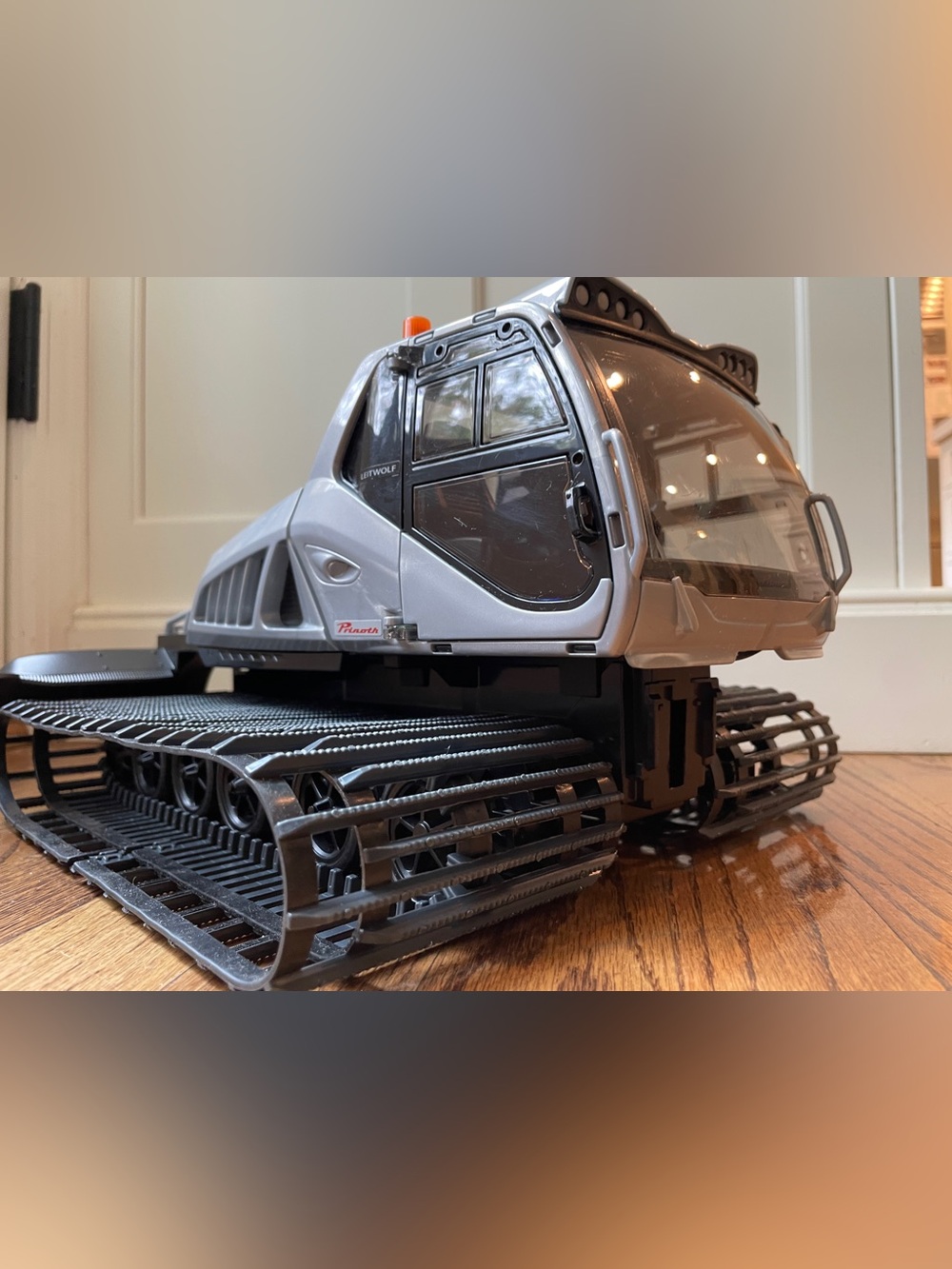 ruder 02545 Prinoth Leitwolf Snow Groomer 1:16 Germany AS IS Missing Plow